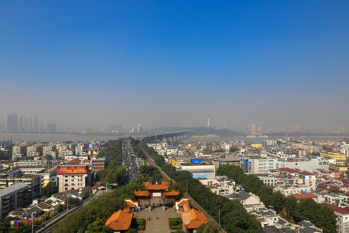 武漢。黃鶴樓,長(zhǎng)江大橋,到此一游!